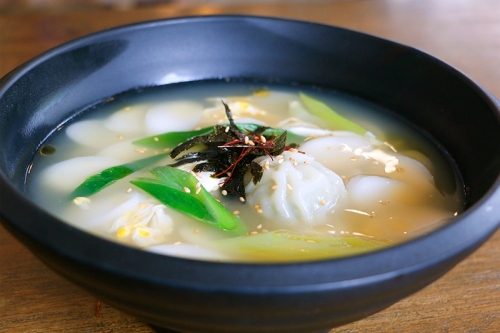 떡국 (Tteokguk)