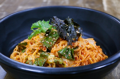 비빔국수 (Bibimguksu)